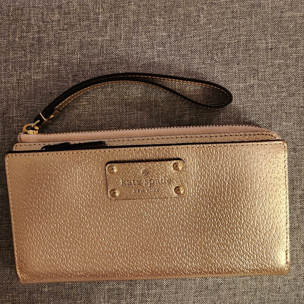 Kate Spade Wellesley Layton Wallet/Wristlet Gold EUC